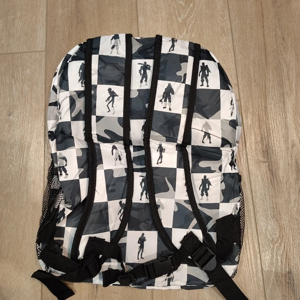 Fortnite‎ Inspired Video Game Kids Backpack Black White Gamer Nylon